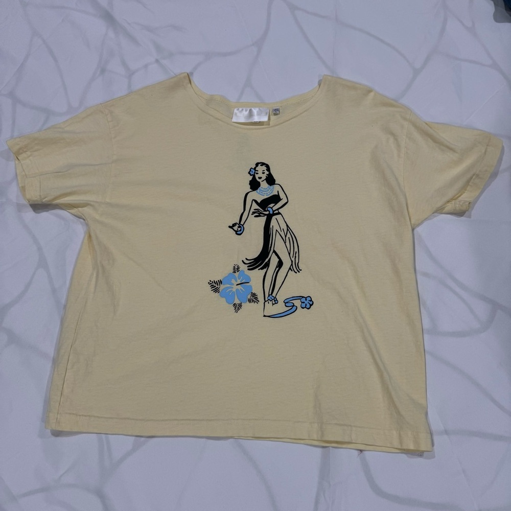 Women’s Retro Hula Dancer Shirt— Large